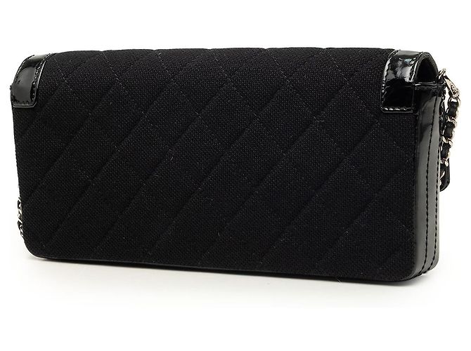 Chanel Reissue 2.55 East West Flap em jersey acolchoado preto e acabamentos em verniz - vista 2