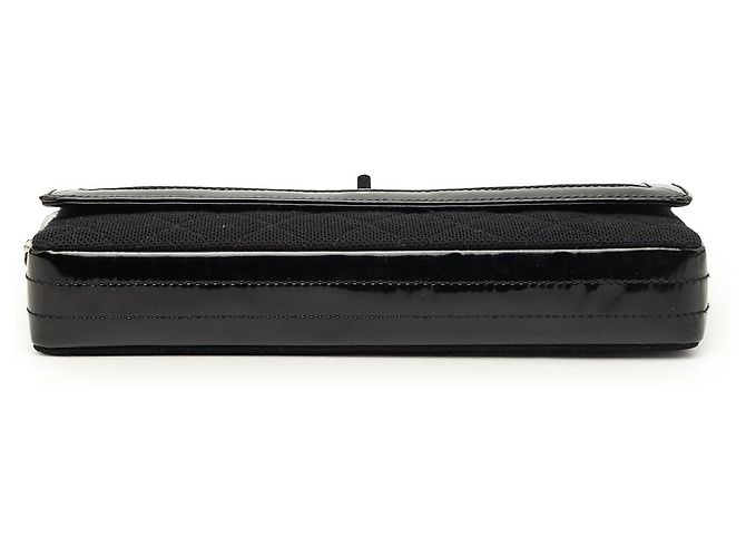 Chanel Reissue 2.55 East West Flap em jersey acolchoado preto e acabamentos em verniz - vista 3