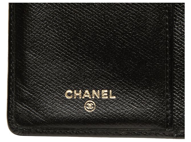 Cartera larga bifold Chanel de piel de becerro negra con botón CC Negro - vista 5