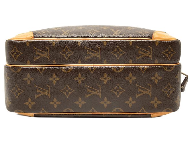 Louis Vuitton Brown Monogram Nil Crossbody Castaño - vista 3
