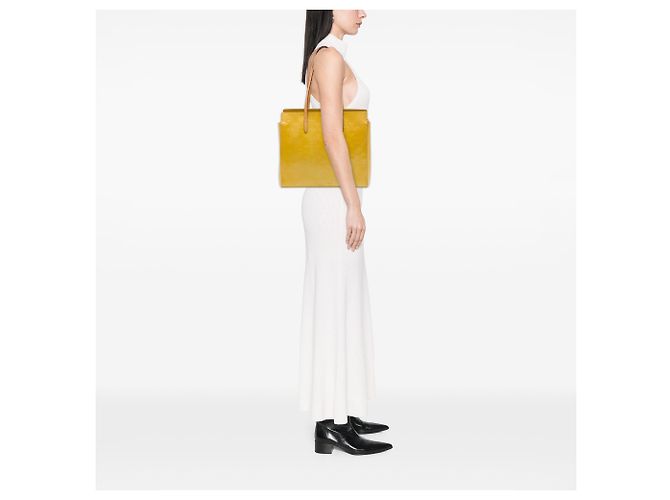 Louis Vuitton Yellow Monogram Vernis Catalina East West Giallo - vista 6