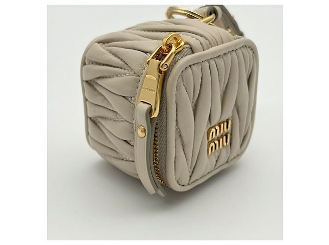 Miu Miu Charm per borsa Mini Pouch Beige - vista 3