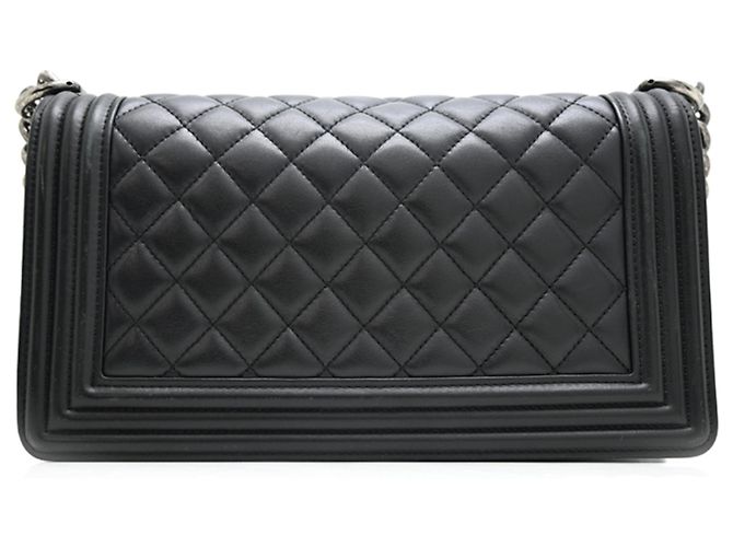 Borsa a tracolla con catena Chanel Boy 25 Nero - vista 2
