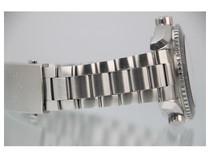 Omega Seamaster Planet Ocean 600M Automatico 43.5mm Quadrante Nero Grigio - vista 6