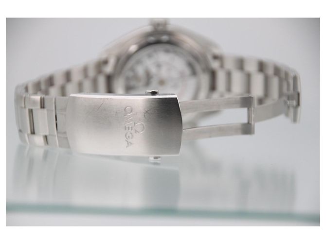 Omega Seamaster Planet Ocean 600M Automatico 43.5mm Quadrante Nero Grigio - vista 9