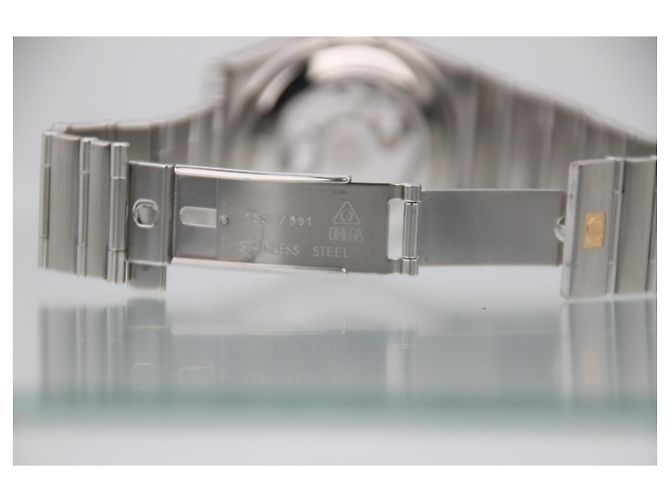Omega Constellation 35mm Automatic Silver Dial 111.10.36.20.52.001 Silvery White - view 8