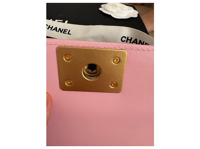 Chanel Boy Bag in Pink Patent Leather - view 12