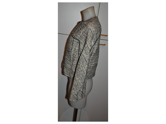 Max Mara Studio Casaco Curto em Tweed Preto Bege - vista 3