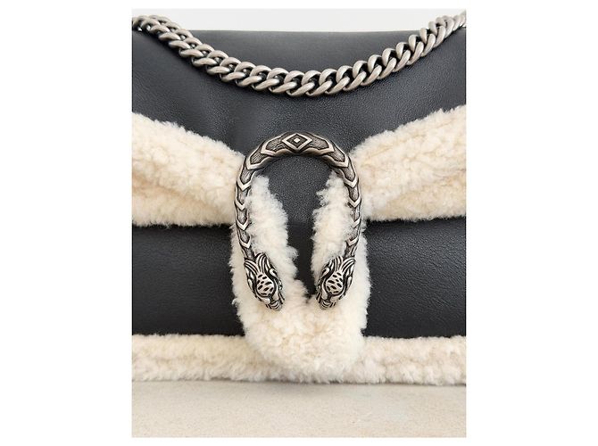 Borsa a tracolla Gucci Dionysus Medium in pelle e shearling Nero Bianco - vista 11