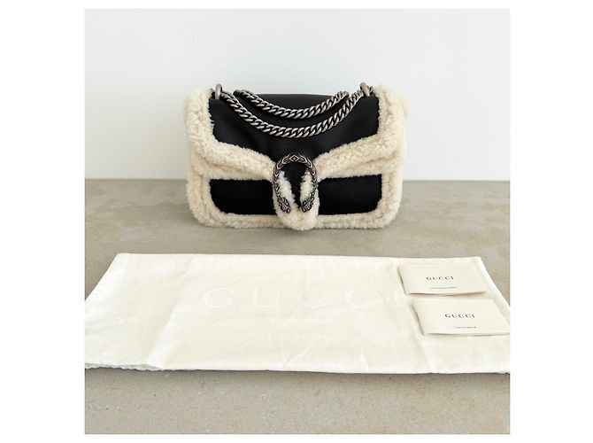 Borsa a tracolla Gucci Dionysus Medium in pelle e shearling Nero Bianco - vista 2
