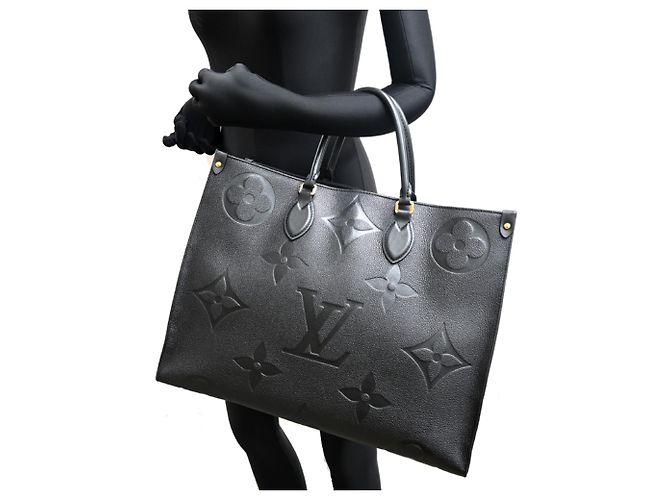 Bolso Louis Vuitton OnTheGo GM Negro - vista 9
