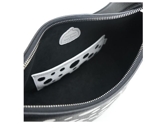 Borsa a tracolla Louis Vuitton Marshmallow PM Nero Bianco - vista 6