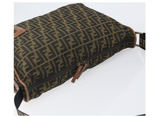 Borsa a tracolla FENDI Zucca Canvas Marrone Nero Auth 197699 - vista 6