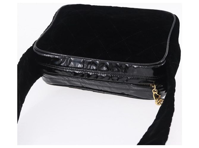Borsa a tracolla CHANEL Matelasse Velluto Nero Oro CC Auth bs36831A D'oro - vista 6