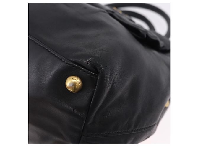 Borsa a mano PRADA Ribbon in pelle nera e oro Auth 202973V Nero D'oro - vista 17