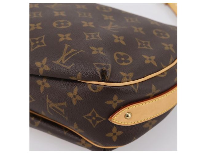 LOUIS VUITTON Monogram Tolum PM Shoulder Bag M40076 LV Auth 203172V Monogramma - vista 16