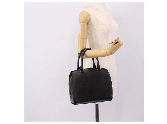 Borsa a mano LOUIS VUITTON Epi Pont Neuf Black M52052 LV Auth ka6113 Nero - vista 26