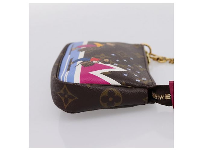 LOUIS VUITTON Monogram Ski Bear Mini Pochette Accessoires M67769 LV Auth 203222M Monograma - vista 4