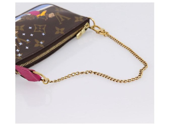 LOUIS VUITTON Monogram Ski Bear Mini Pochette Accessoires M67769 LV Auth 203222M Monograma - vista 7