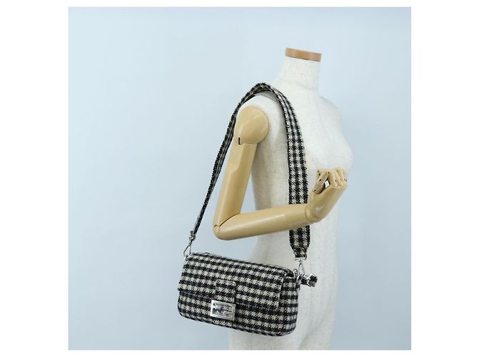 FENDI Newbucket Mamma Baguette Bolso de hombro de lana 2way Negro Plata Auth 202909SAV - vista 28