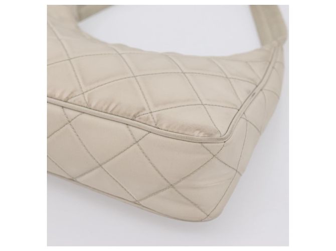 Bolso de mano PRADA Nylon Beige Gold Auth 203797A Dorado - vista 9