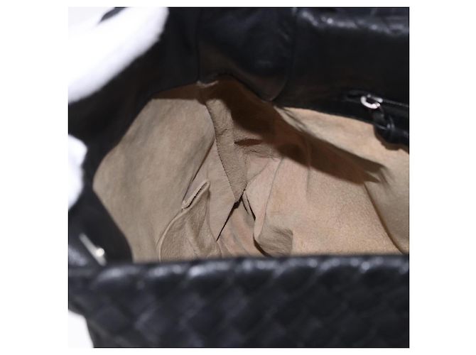 Borsa a tracolla BOTTEGA VENETA INTRECCIATO in pelle nera e oro 125263 Auth 200439V Nero D'oro - vista 18