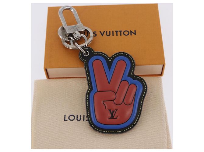 LOUIS VUITTON Porte Cles College LV League Peace Out Red M62753 LV Auth 202479A Argento Rosso - vista 10