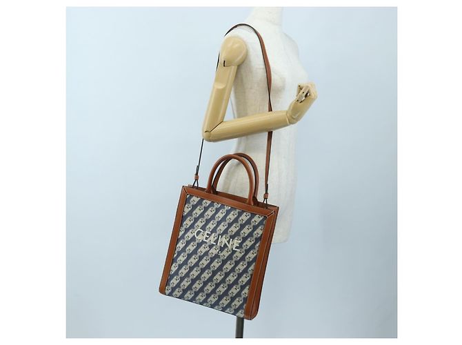 Céline CELINE Macadam Canvas Vertical Cabas Small Hand Bag Navy Gold Auth 202902M D'oro Blu navy - vista 29