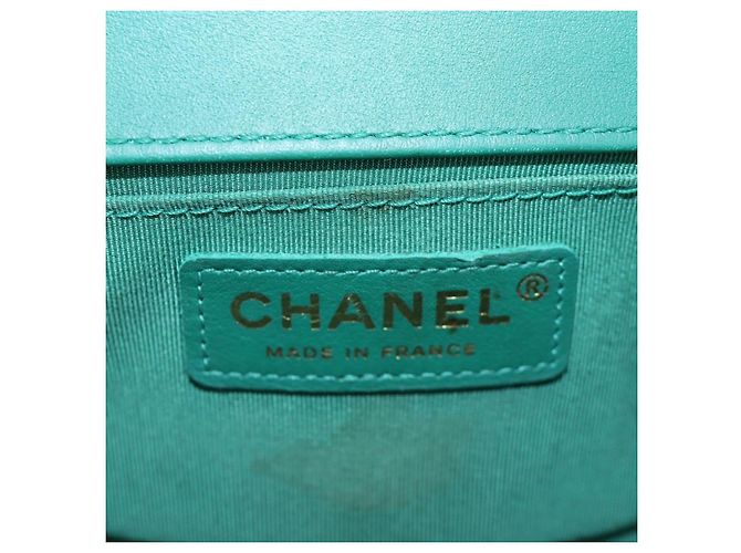 CHANEL Boy Chanel 20 Borsa a tracolla con catena in pelle Verde Oro CC Auth 203249SAM D'oro - vista 20
