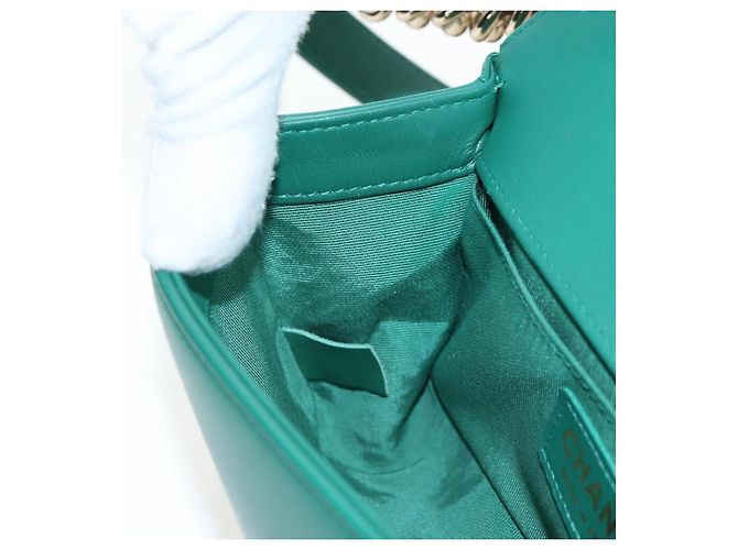 CHANEL Boy Chanel 20 Borsa a tracolla con catena in pelle Verde Oro CC Auth 203249SAM D'oro - vista 22