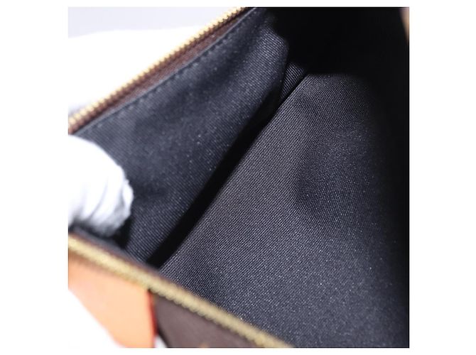 LOUIS VUITTON Monogram Bum Bag Shoulder Bag M43644 LV Auth 203308SAV Monogramma - vista 26