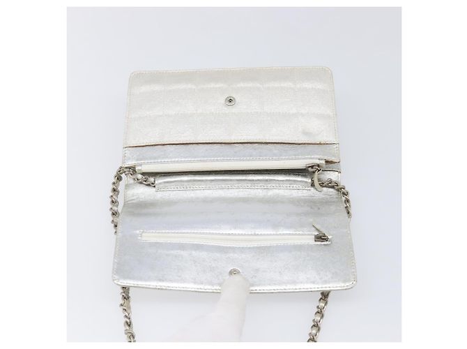 CHANEL Borsa a tracolla con catena New Travel Line in tela CC argento Auth 200755 - vista 19