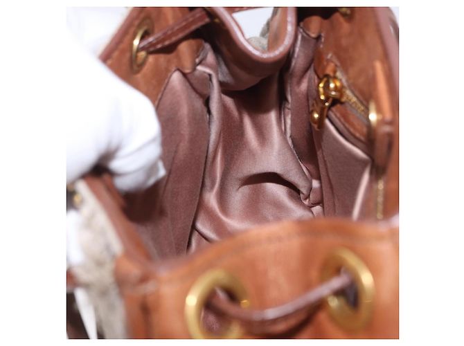 Borsa a tracolla Miu Miu Matelassé con catena in tela beige e oro Auth 202216V - vista 22