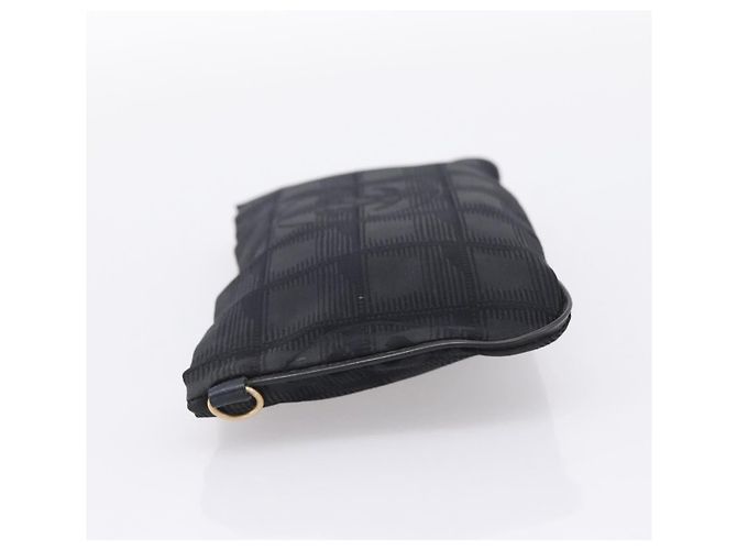 CHANEL New Travel Line Pouch Canvas Black Gold CC Auth 203320 Negro Dorado - vista 3