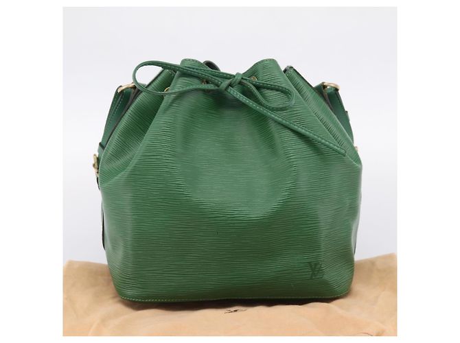 Borsa a tracolla LOUIS VUITTON Epi Petit Noe Verde M44104 LV Auth 201395V - vista 12