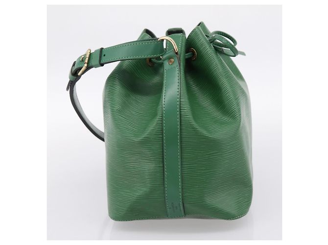 Borsa a tracolla LOUIS VUITTON Epi Petit Noe Verde M44104 LV Auth 201395V - vista 3
