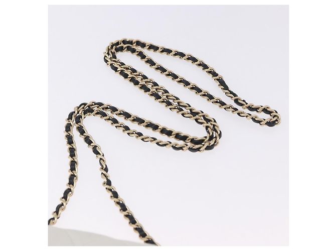 Bolsa de Ombro CHANEL Matelasse com Corrente em Pele de Cordeiro Preta e Ouro CC Auth 202464SAM Preto Dourado - vista 14