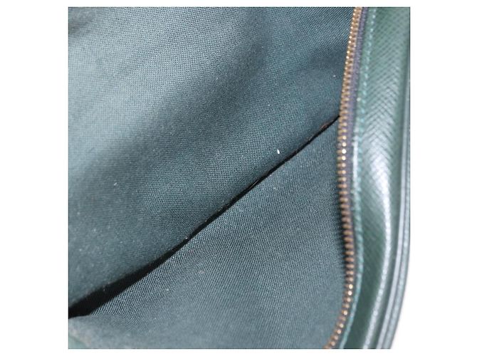 Zaino LOUIS VUITTON Taiga Cashier Epicea M30174 LV Auth BA15291 - vista 24