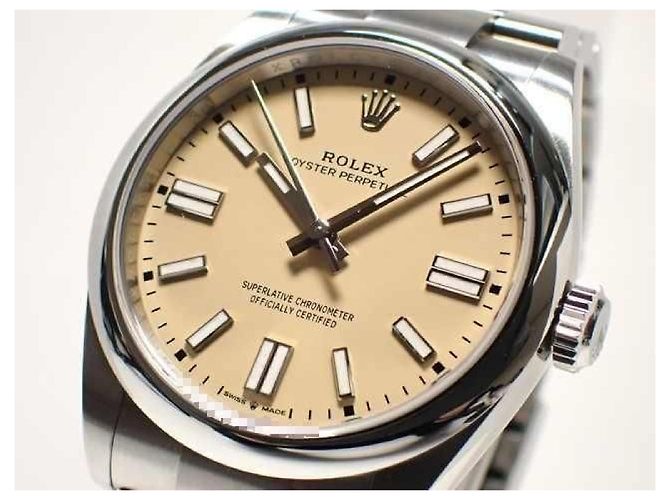 ROLEX Oyster PERPETUAL 41 beige 134300 '25 Uomo Argento - vista 3