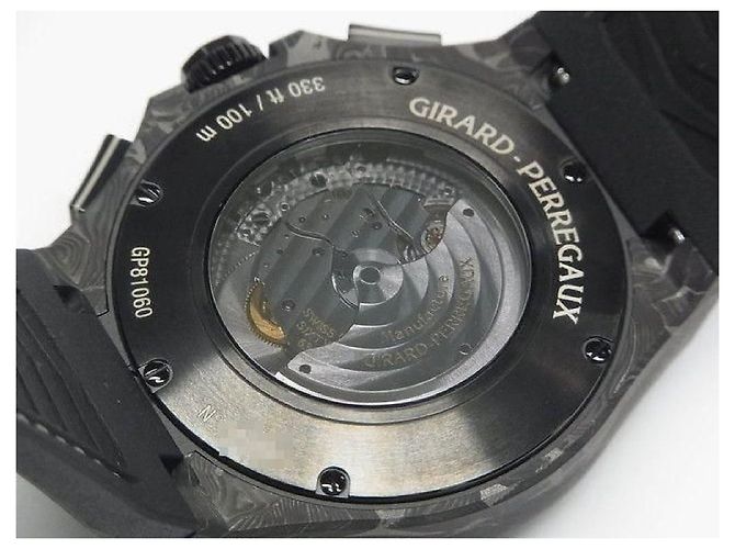 Autre Marque GIRARD PERREGAUX Laureato Absolute Chronograph 8Tech 81060-41-3222-1CX Uomo Argento - vista 4