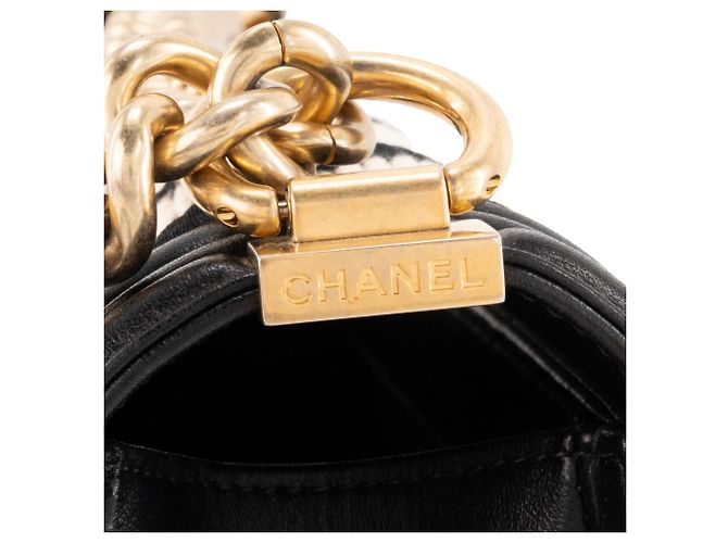 CHANEL - Borsa a tracolla Boy Chanel in tela chevron beige e nera Nero - vista 6