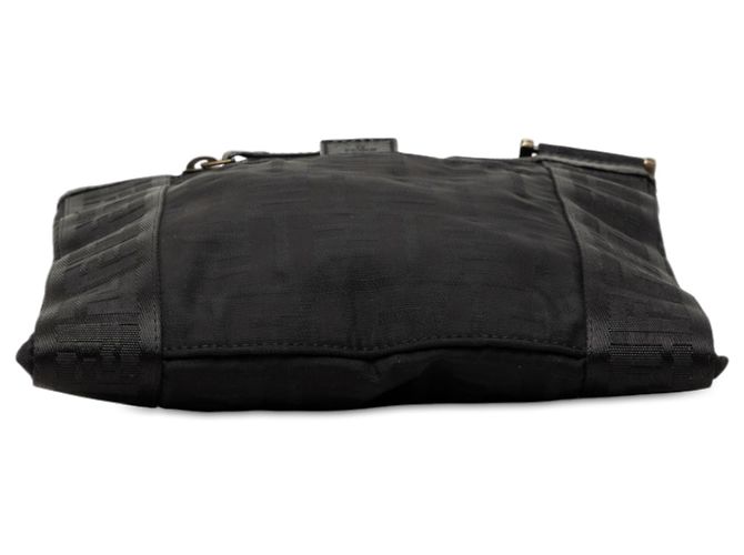 Borsa a tracolla Fendi Zucca Canvas nera Nero - vista 3