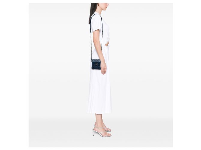 Borsa a tracolla Chanel Mini CC Trunk in pelle di vitello matelassé blu - vista 6
