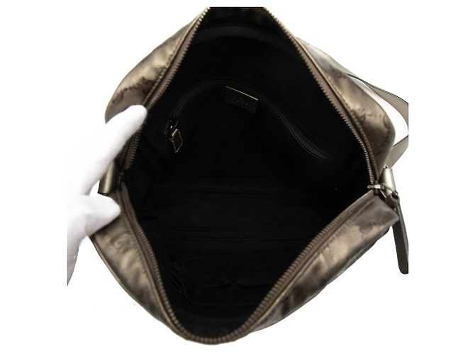 Borsa crossbody Gucci GG stampata oro D'oro - vista 4