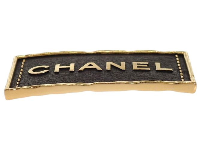 Spilla logo Chanel placcata in oro e pelle D'oro - vista 3
