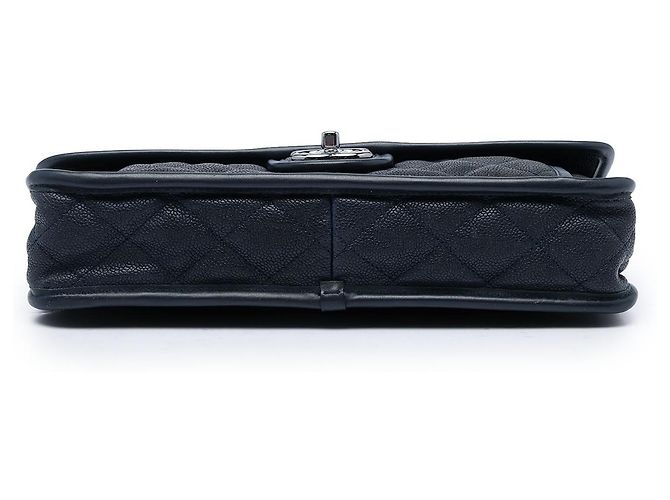 Borsa a tracolla Chanel Medium Quilted Caviar French Riviera Flap Blu - vista 3