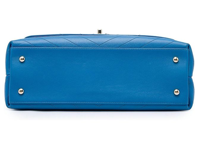 Borsa Chanel Medium Grained Calfskin Chevron Chic Top Handle Flap Satchel Blu - vista 3