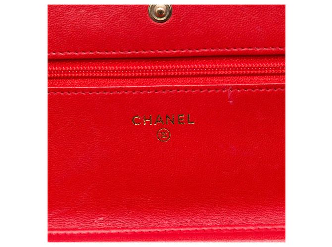 Borsa a tracolla Chanel CC in pelle d'agnello matelassé rossa Wallet on Chain Rosso - vista 5