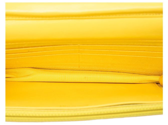 Borsa a tracolla Chanel CC Quilted Lambskin Wallet on Chain Gialla Giallo - vista 4