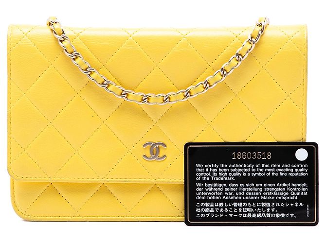 Borsa a tracolla Chanel CC Quilted Lambskin Wallet on Chain Gialla Giallo - vista 7